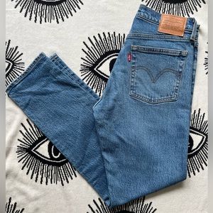 Levis premium wedgie icon fit size 25 medium dark wash